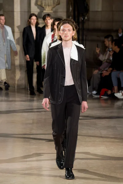 Look 31